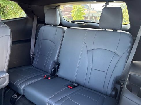 Certified 2023 Buick Enclave Essence w/ Experience Buick Package AWD/4WD image 36