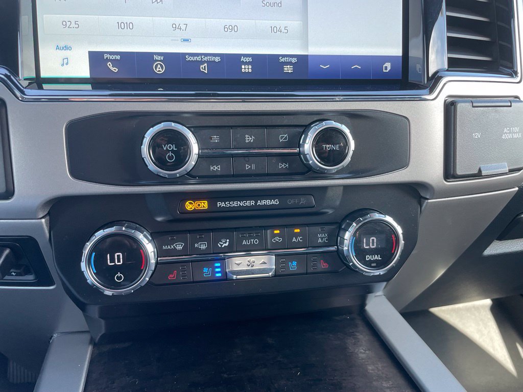 Used 2022 Ford F250 Lariat w/ Black Appearance Package AWD/4WD image 11