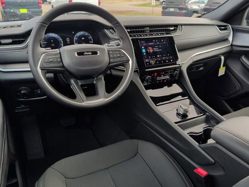 New 2026 Jeep Grand Cherokee L 4WD image 14