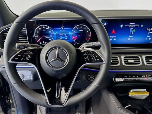 New 2025 Mercedes-Benz GLE 580 4MATIC image 11