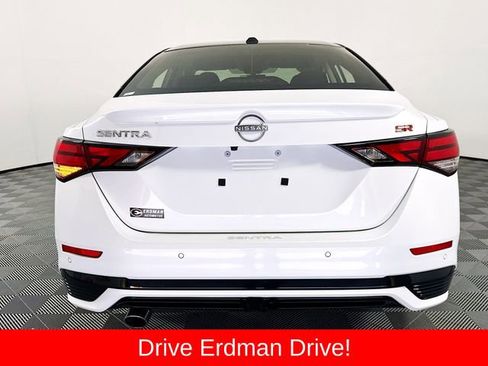 Used 2025 Nissan Sentra SR FWD image 21