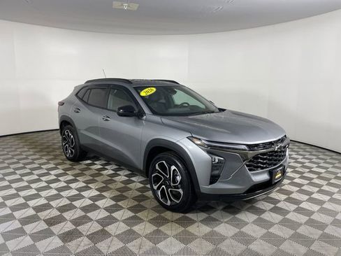 New 2026 Chevrolet Trax RS w/ Sunroof Package image 24