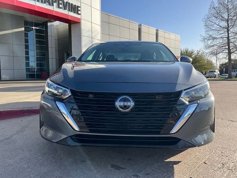 Used 2025 Nissan Sentra S image 3