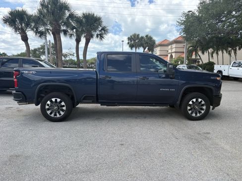 Used 2021 Chevrolet Silverado 2500 Custom w/ Custom Value Package AWD/4WD image 8