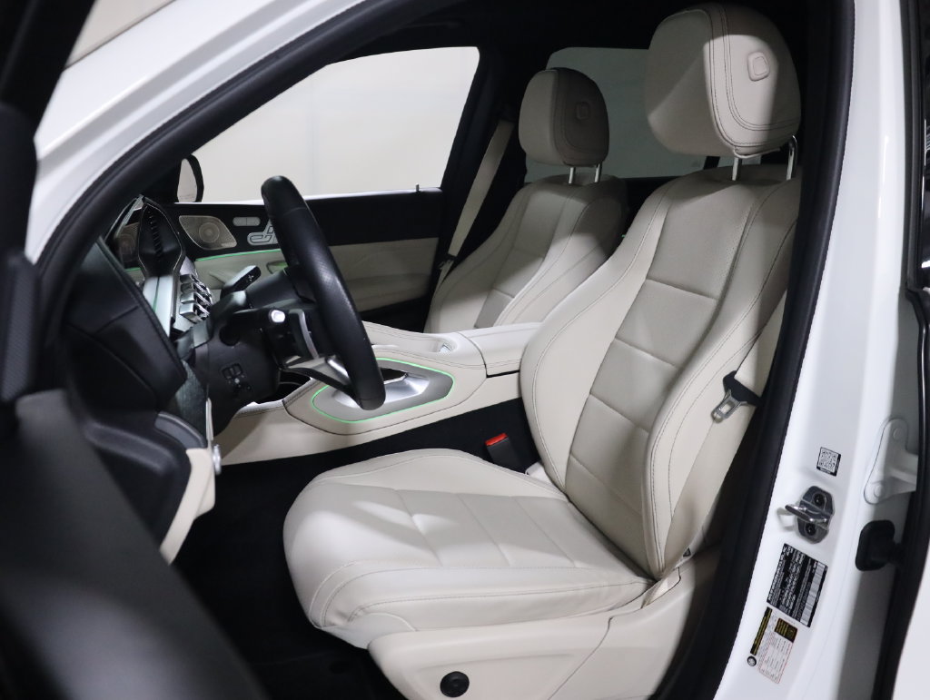 Used 2025 Mercedes-Benz GLS 450 4MATIC w/ AMG Line Exterior image 41