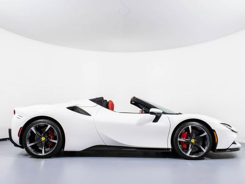 Certified 2023 Ferrari SF90 Spider image 3