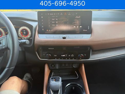 Used 2024 Nissan Rogue Platinum FWD image 22