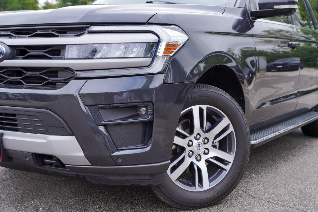 Used 2022 Ford Expedition Max XLT AWD/4WD image 4