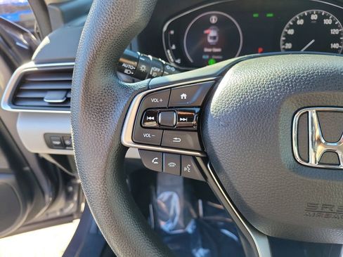 Used 2018 Honda Accord EX image 22