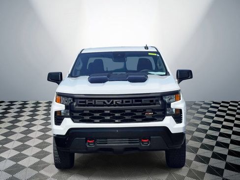 Used 2024 Chevrolet Silverado 1500 Custom Trail Boss AWD/4WD image 2