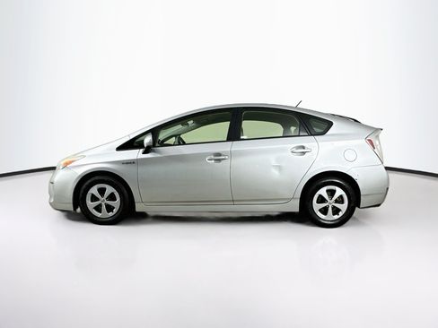 Used 2013 Toyota Prius Two FWD image 4