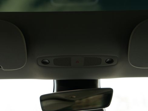 Used 2021 Tesla Model 3 Standard Range Plus image 31