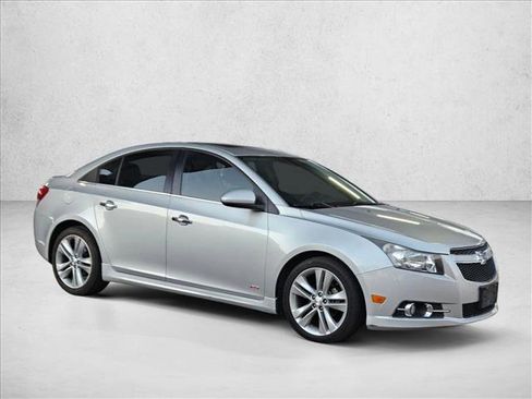 Used 2014 Chevrolet Cruze LTZ w/ Sun, Sound and Sport Package image 2