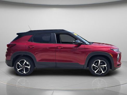 Used 2021 Chevrolet TrailBlazer RS w/ Sun and Liftgate Package FWD image 4
