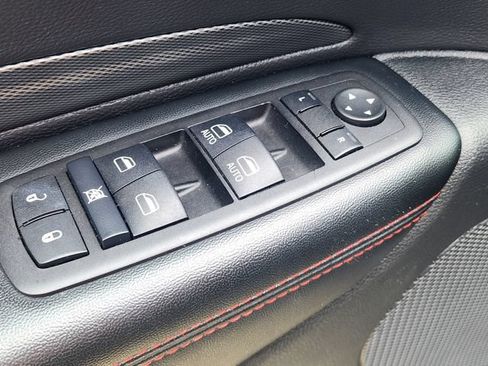 Used 2025 Dodge Durango GT AWD/4WD image 11