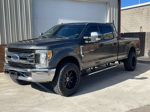 Used 2017 Ford F250 XLT AWD/4WD image 1