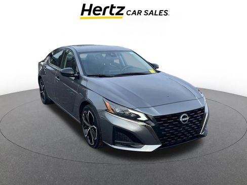 Used 2025 Nissan Altima 2.5 SR image 1