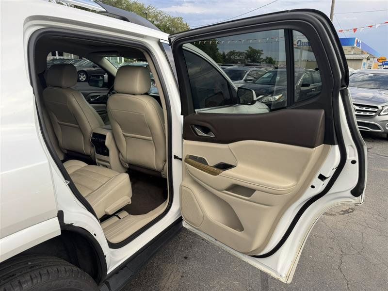 Used 2019 GMC Acadia Denali AWD/4WD image 10