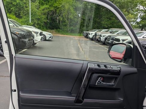 Used 2023 Toyota 4Runner TRD Off-Road Premium w/ Moonroof Package AWD/4WD image 12