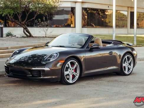 Used 2013 Porsche 911 Carrera S image 7