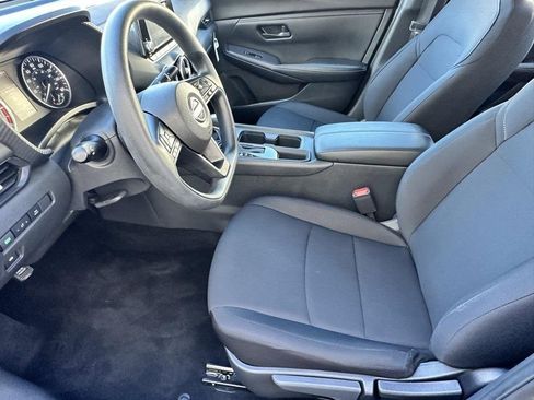 Used 2024 Nissan Sentra S image 6