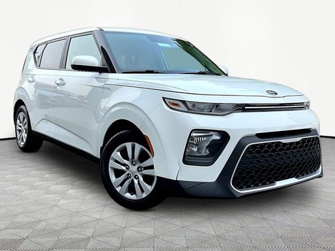 Used 2021 Kia Soul LX FWD image 3