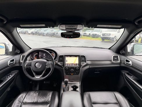 Used 2018 Jeep Grand Cherokee Limited RWD image 26