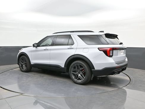 New 2026 Ford Explorer ST AWD/4WD image 5