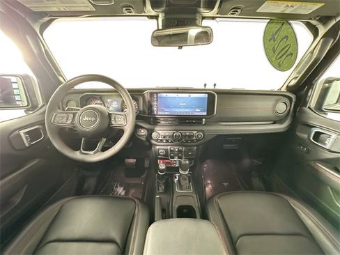 Used 2024 Jeep Gladiator Rubicon w/ Safety Group image 30