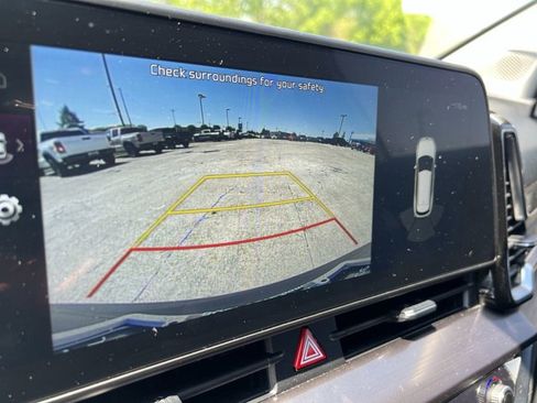 Used 2023 Kia Sportage EX FWD image 15