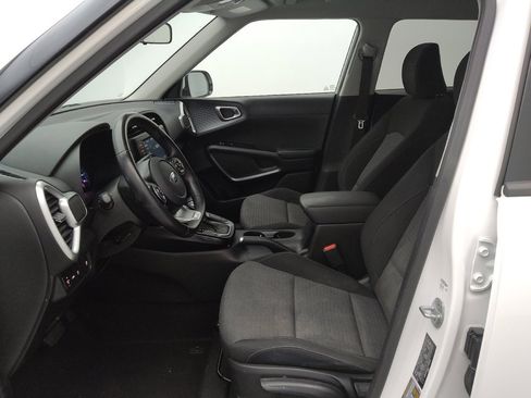 Used 2020 Kia Soul GT-Line image 17