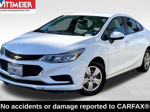 Used 2017 Chevrolet Cruze LS image 1