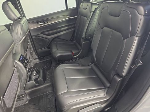 Used 2025 Jeep Grand Cherokee L Limited RWD image 30