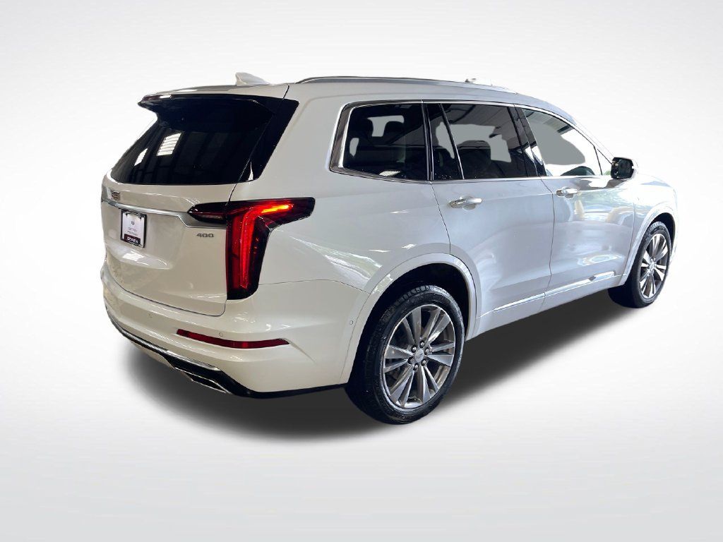 Used 2024 Cadillac XT6 Premium Luxury w/ Technology Package AWD/4WD image 5