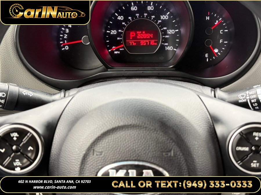 Used 2015 Kia Soul FWD image 22