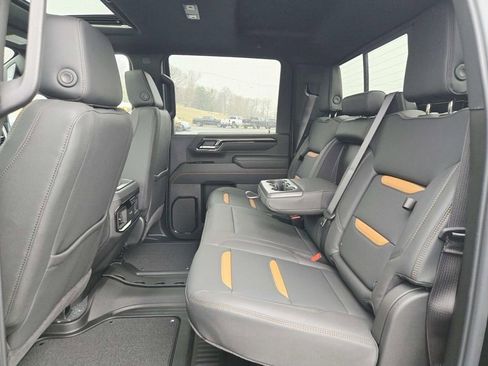 New 2026 GMC Sierra 2500 AT4 w/ AT4 Premium Plus Package AWD/4WD image 13
