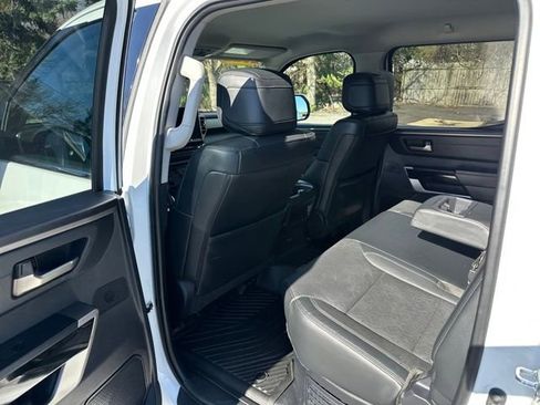 Used 2023 Toyota Tundra Limited AWD/4WD image 33