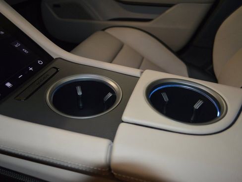 New 2025 Porsche Taycan 4S AWD/4WD image 34