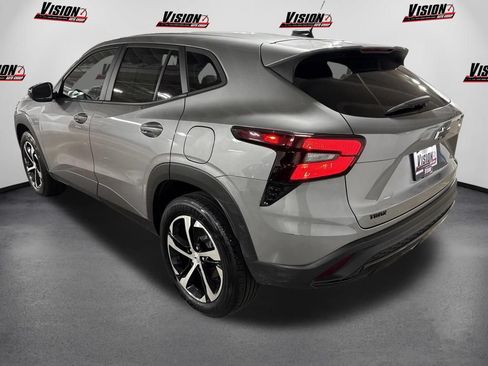Used 2024 Chevrolet Trax RS w/ Driver Confidence Package FWD image 7