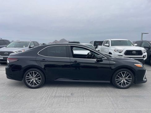 Used 2023 Toyota Camry XLE FWD image 3