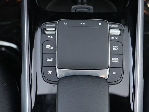 Used 2023 Mercedes-Benz GLB 250 4MATIC image 25