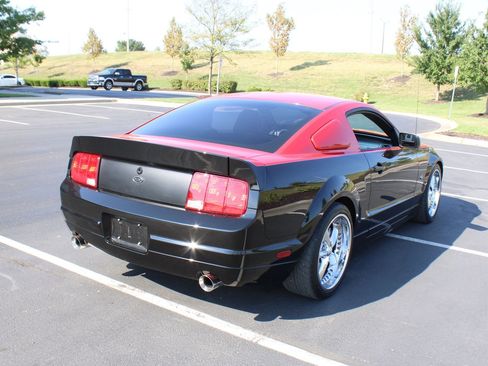 Used 2006 Ford Mustang GT RWD image 33