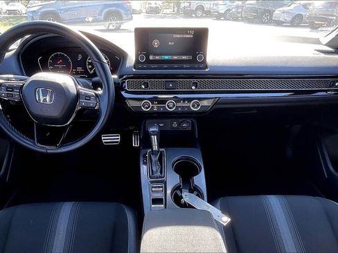 Used 2023 Honda Civic Sport image 13