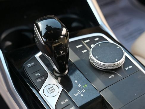 Used 2019 BMW 330i Sedan image 25