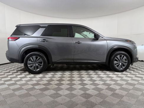 Used 2024 Nissan Pathfinder S AWD/4WD image 7