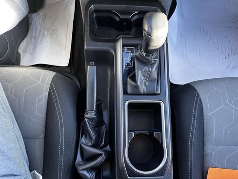 Used 2023 Toyota Tacoma TRD Off-Road image 17