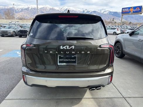 Certified 2023 Kia Telluride EX w/ EX Captain's Chair Package image 6