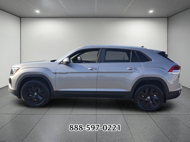 Used 2026 Volkswagen Atlas Cross Sport SE FWD image 2