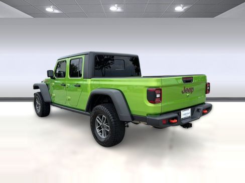 Used 2025 Jeep Gladiator Mojave w/ Convenience Group AWD/4WD image 3