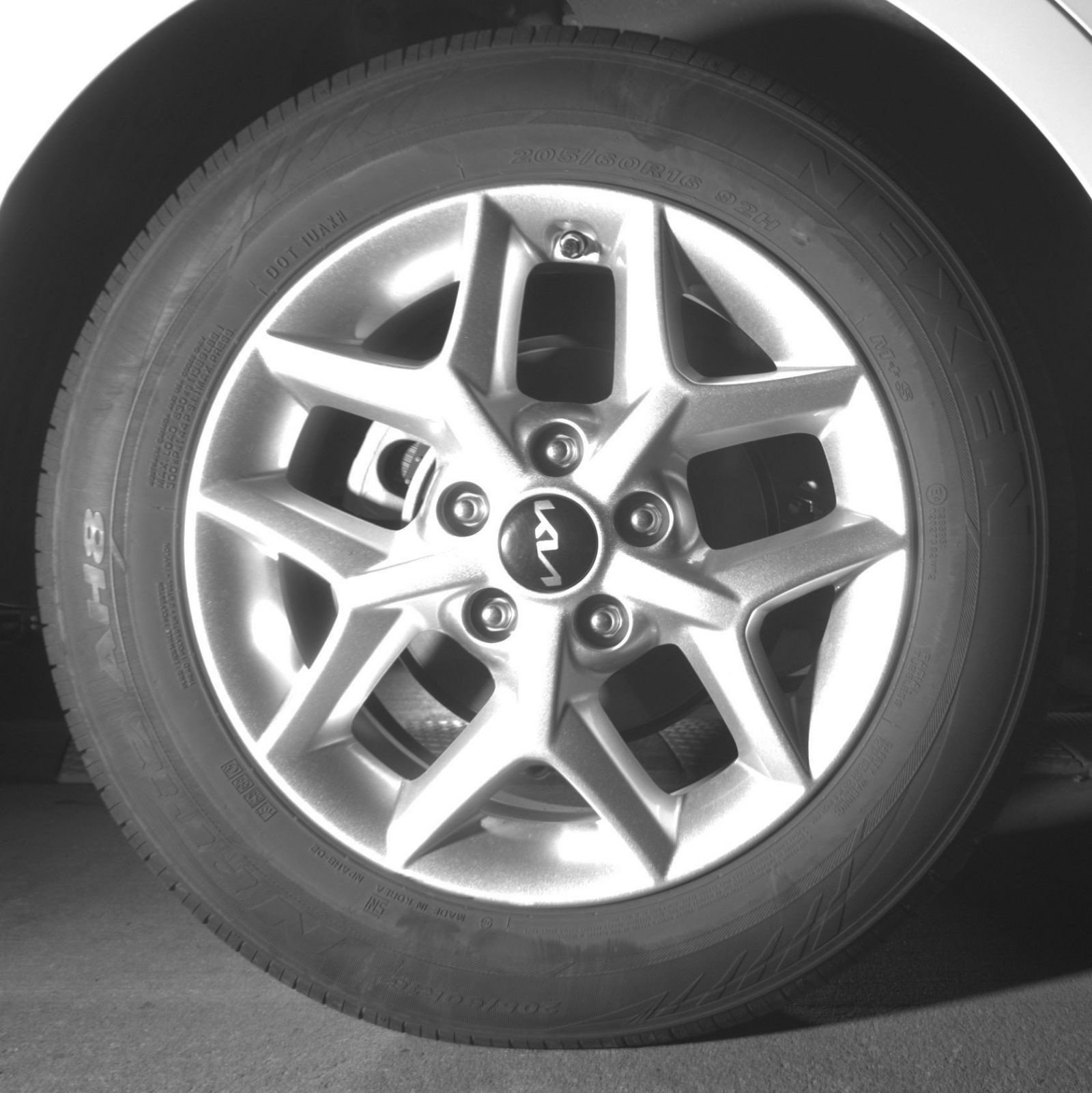 Used 2025 Kia Soul LX w/ LX Technology Package FWD image 18